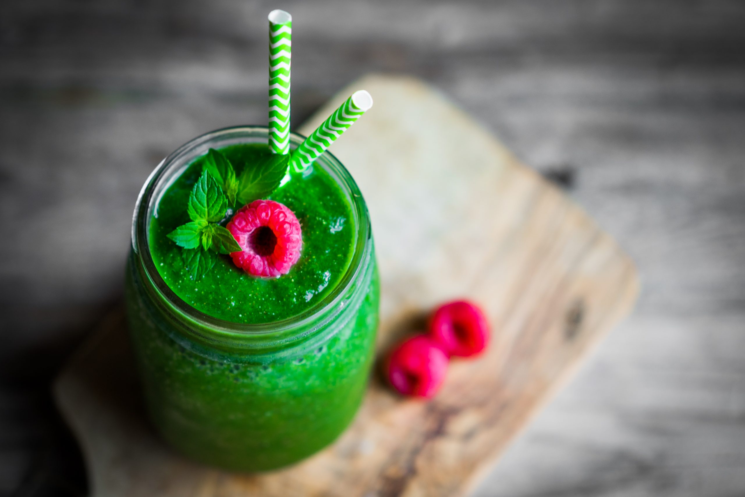 Green Juice and Smoothies are a great detox for the thyroid and throat chakra to heal